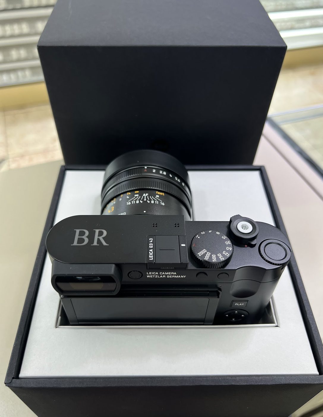 Engraved Leica camera presented in its black gift box